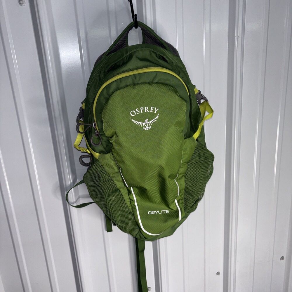 Osprey Daylite Daypack Hiking Backpack Green